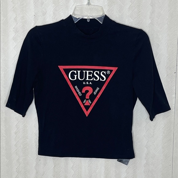 ❤️ 🆕 GUESS Graphic Cropped Shirt Size Medium - Picture 2 of 5